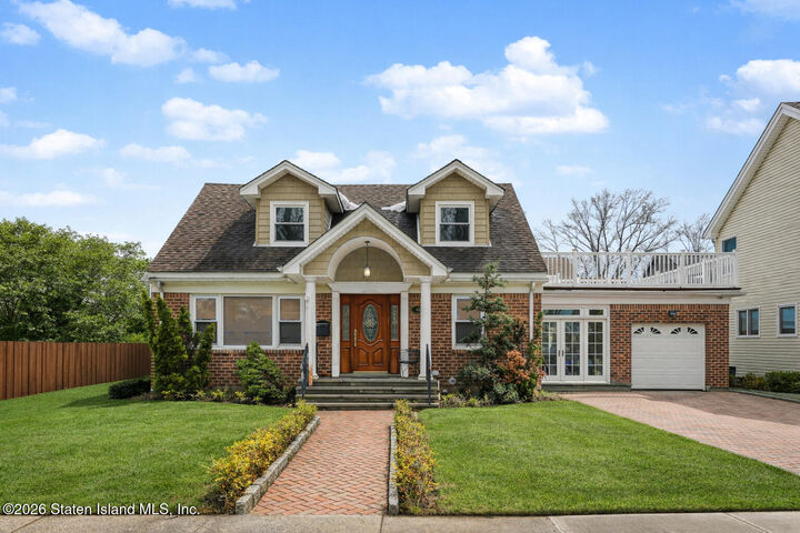 Property Photo:  45 College Avenue  NY 10314 