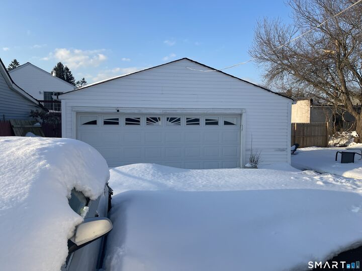 Property Photo:  52 Bennett Avenue  CT 06708 