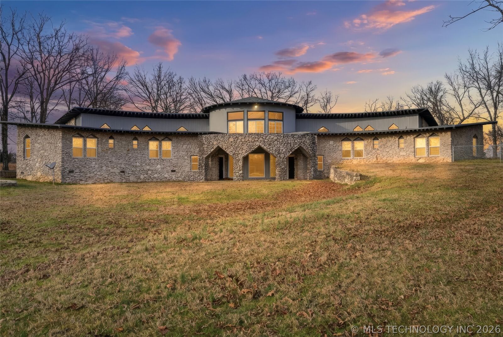 Property Photo:  140 W Taylor Drive  OK 74955 