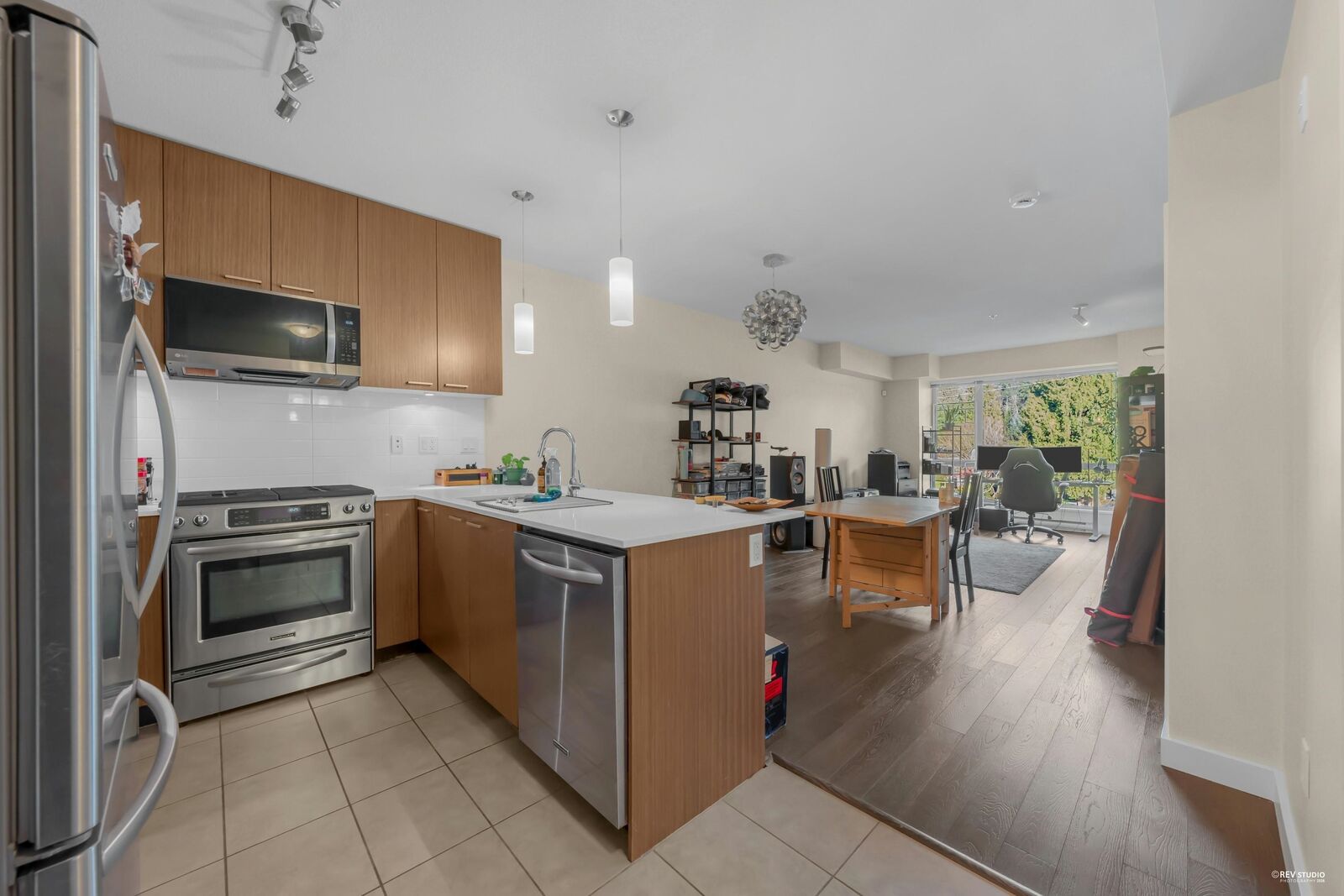 Property Photo: 1330 Marine Drive 315 BC V7P 1T4