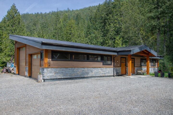 Property Photo: 3070 Midnight Way BC V0N 1T0
