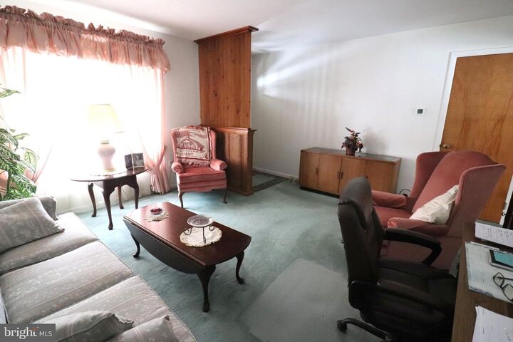 Property Photo:  41 W Queen Street  PA 17522 