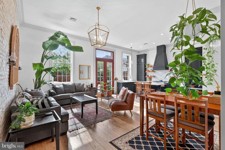 Property Photo:  14 E Farnum Street  PA 17602 