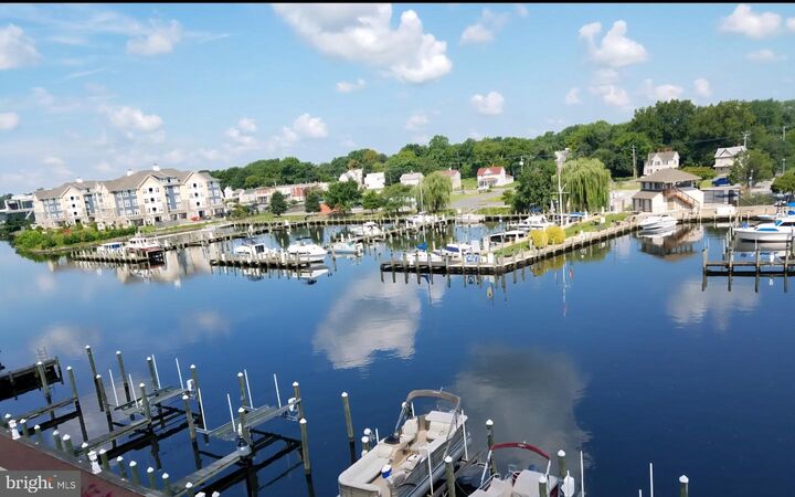 Property Photo:  530 Riverside Drive 405  MD 21801 