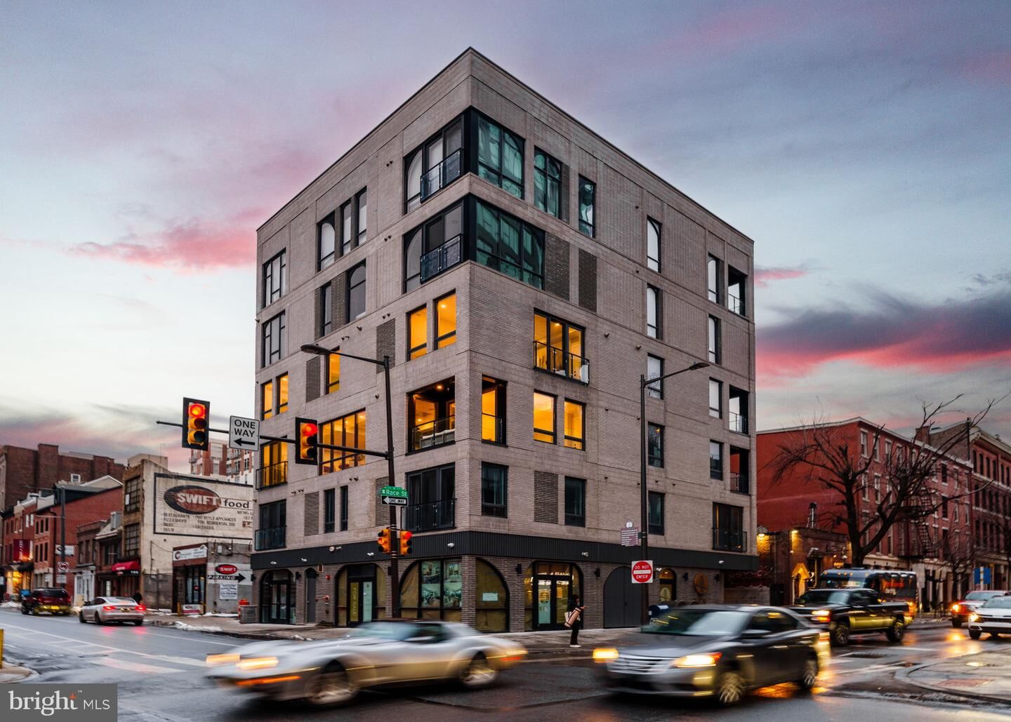 Property Photo: 160 N 2nd Street 64 3R PA 19106