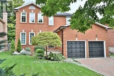 Property Photo: 46 Elmsley Drive ON L4C 8N6