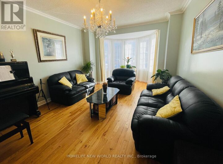 Property Photo:  32 Halstead Drive  ON L3R 7Z7 