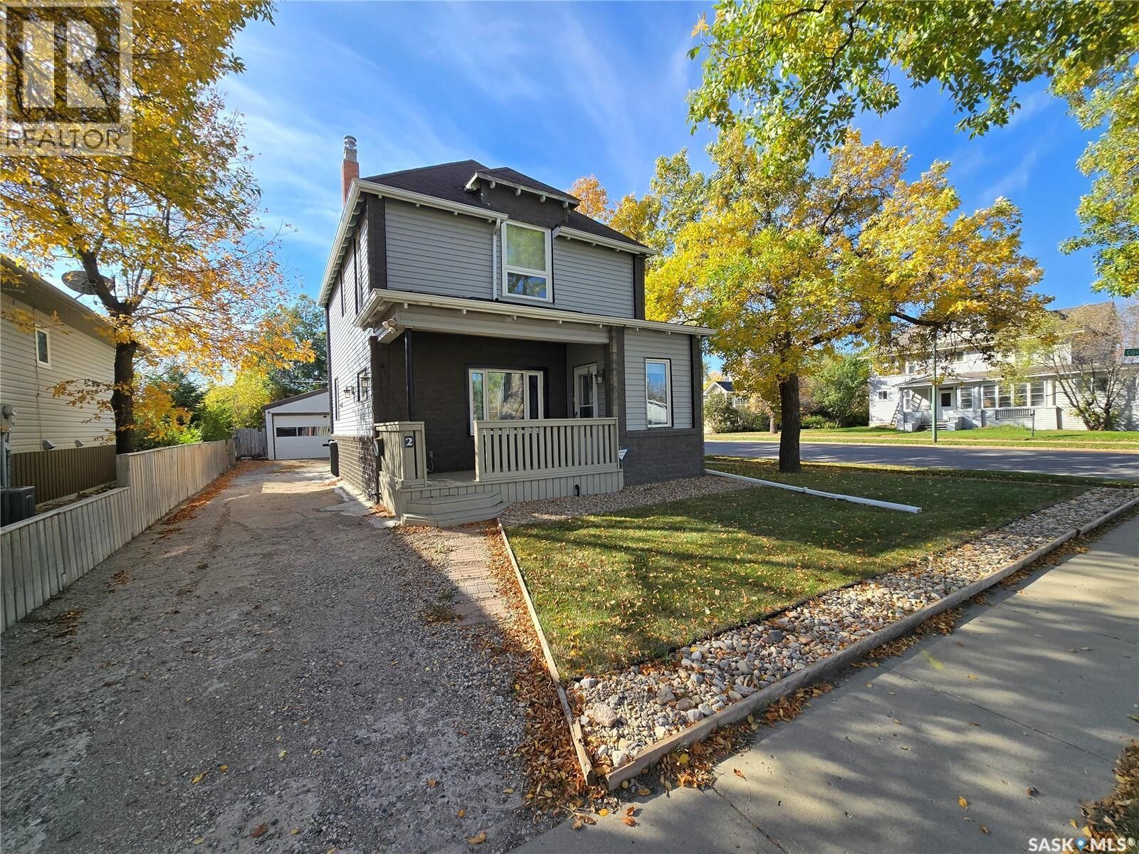Property Photo:  2 Prairie Avenue  SK S4H 0L1 