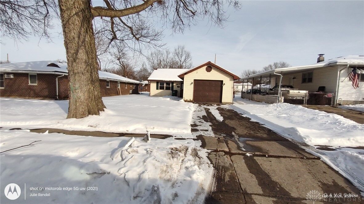 Property Photo: 1014 Victoria Avenue OH 45324