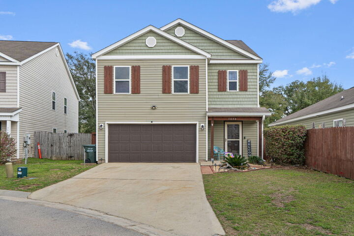 Property Photo:  5898 Little Leaf Court  FL 32570 