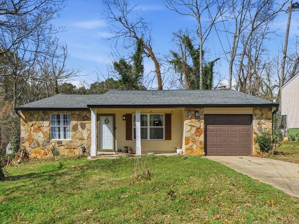 Property Photo:  1337 Muirforest Drive  GA 30088 