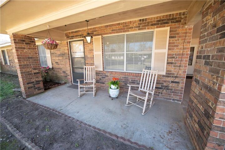 Property Photo:  3828 Howard Street  LA 71302 