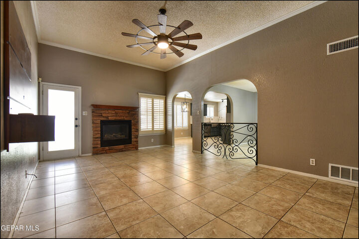 Property Photo:  1424 Rainbow Ridge Drive  TX 79912 