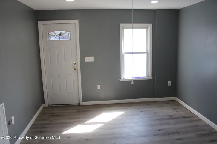 Property Photo:  335 Phelps Street 3  PA 18509 