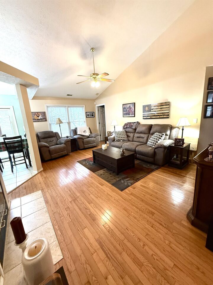 Property Photo:  1142 Landing Meadow  KY 42420 