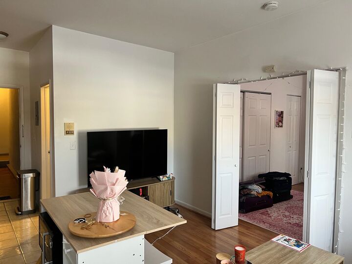 Property Photo:  25 West 8th St 2R  NJ 07002-5202 