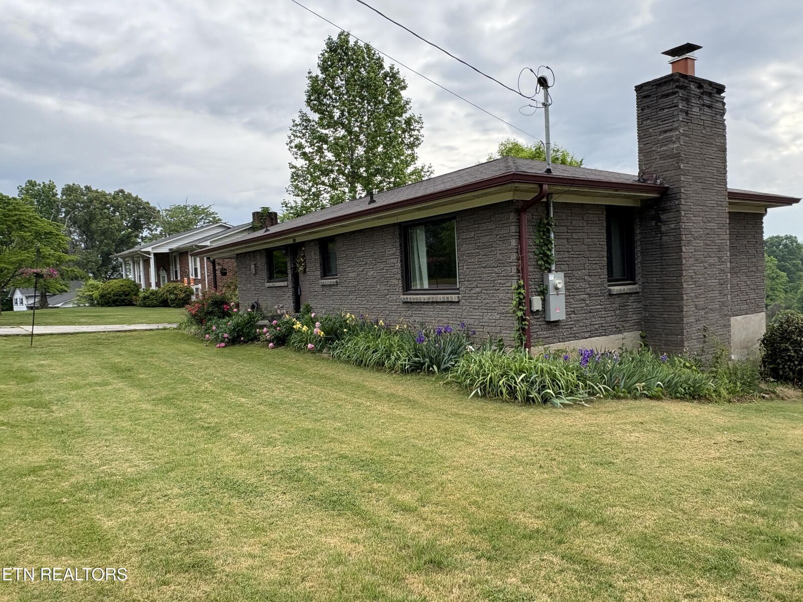 Property Photo:  826 Patton Ferry Rd  TN 37763 