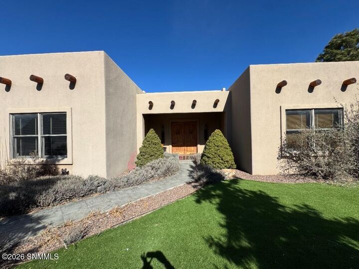 Property Photo:  809 High Mesa Road  NM 88312 