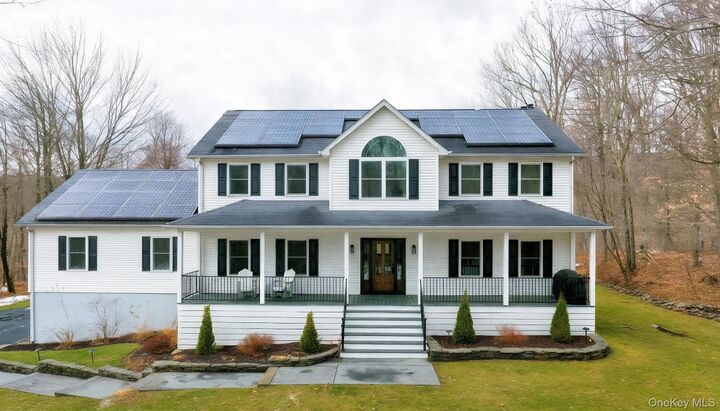 Property Photo: 309 Quannacut Road NY 12566