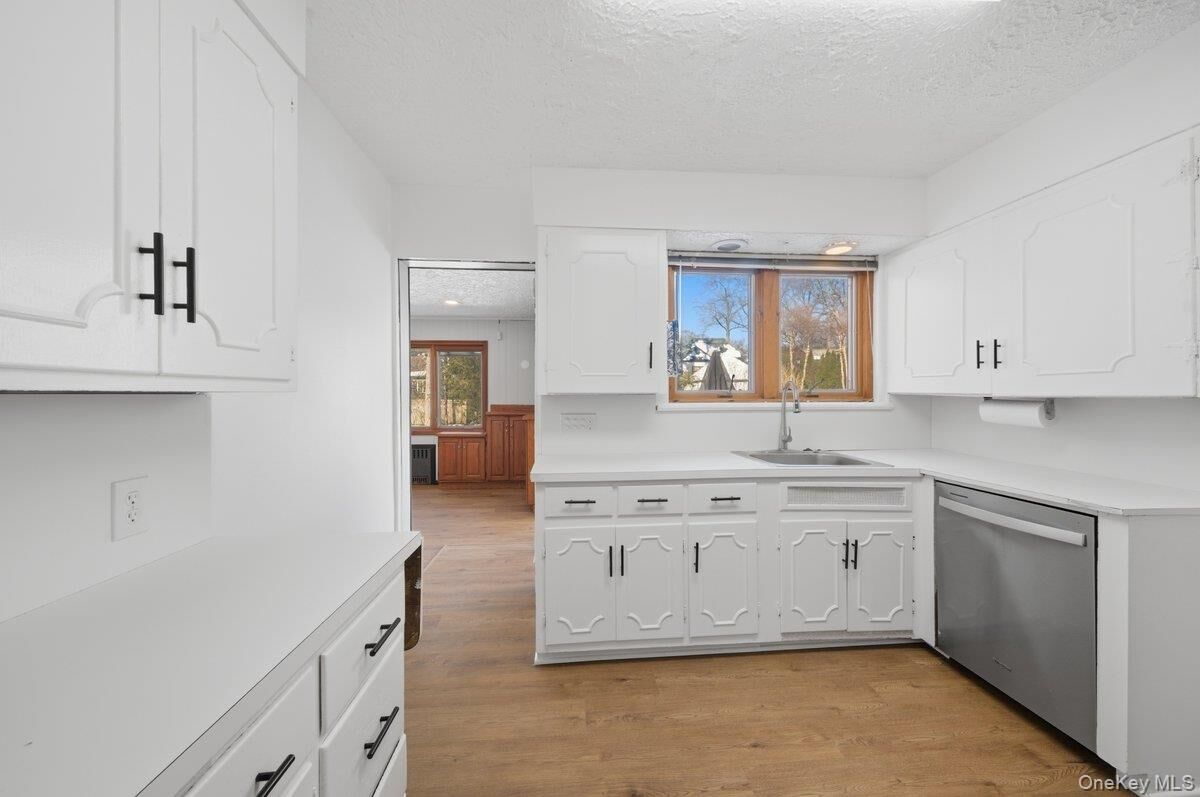 Property Photo:  54 Vernon Parkway  NY 10552 