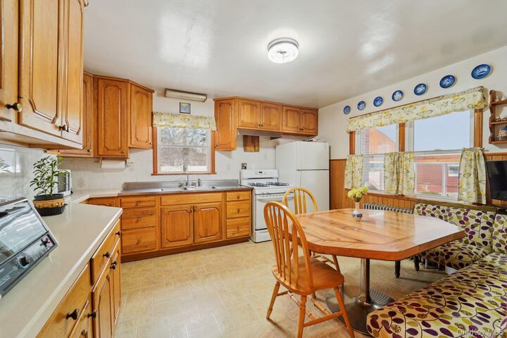 Property Photo: 350 Barrett Hill Road NY 10541