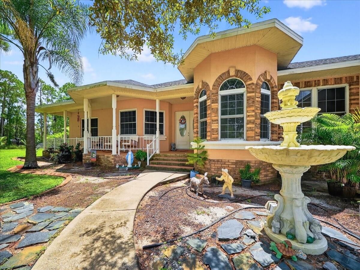 Property Photo:  1727 Stream Avenue  FL 33875 
