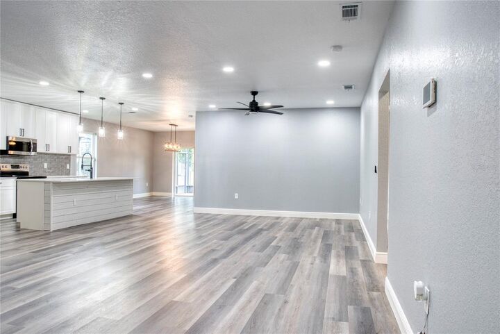 Property Photo:  3711 Julius Estates Boulevard  FL 33881 