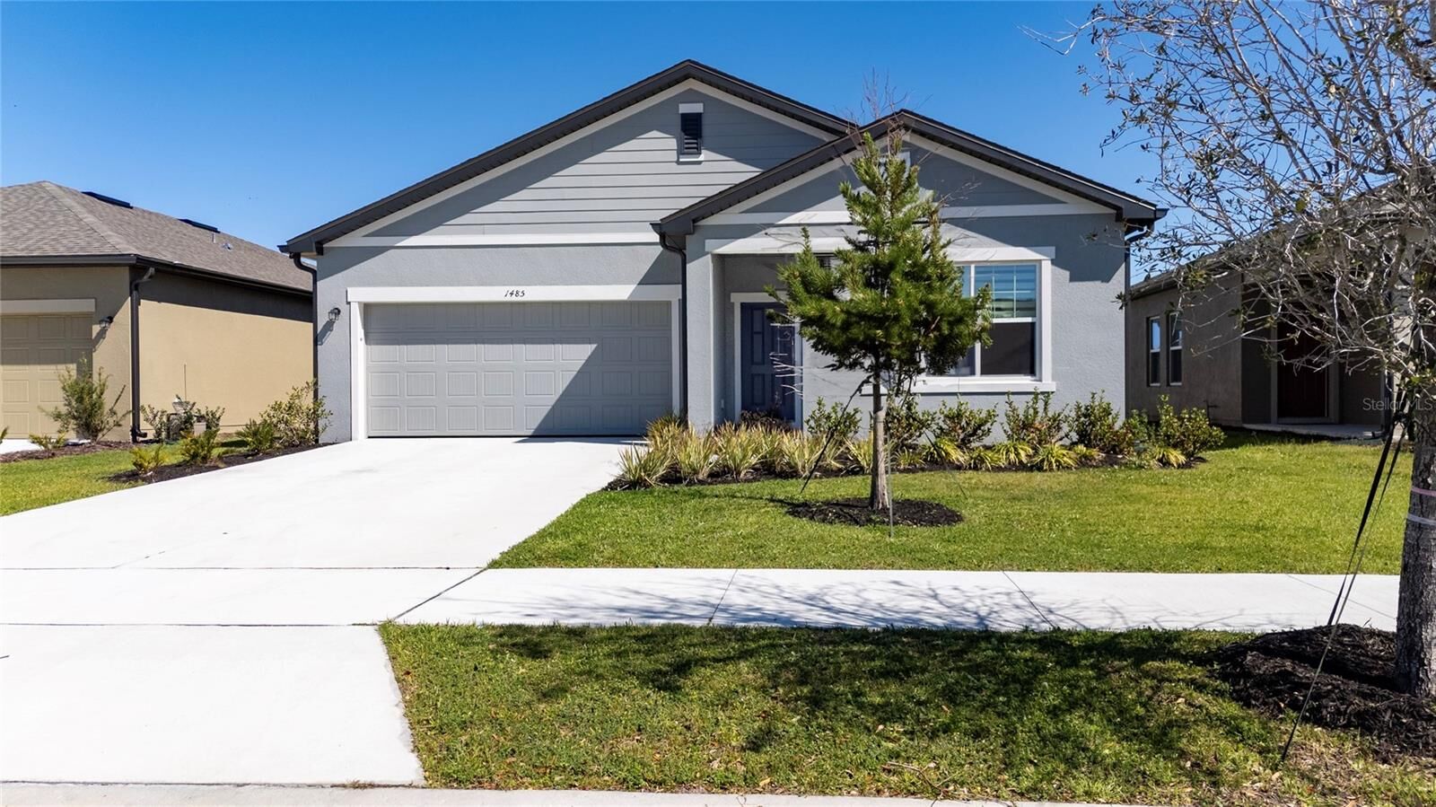 Property Photo:  1485 Effra Way  FL 32771 