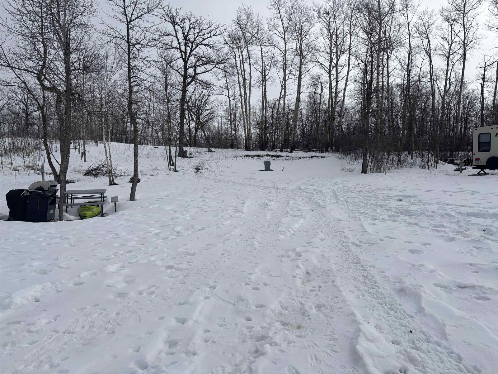 Property Photo:  178 Twin Oaks Dr  ND 58318 