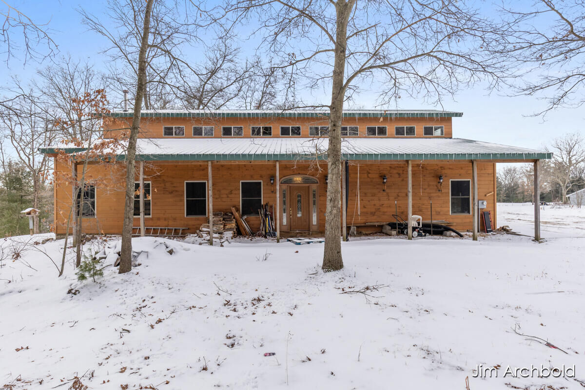 Property Photo:  1591 W Fruitvale Road  MI 49437 