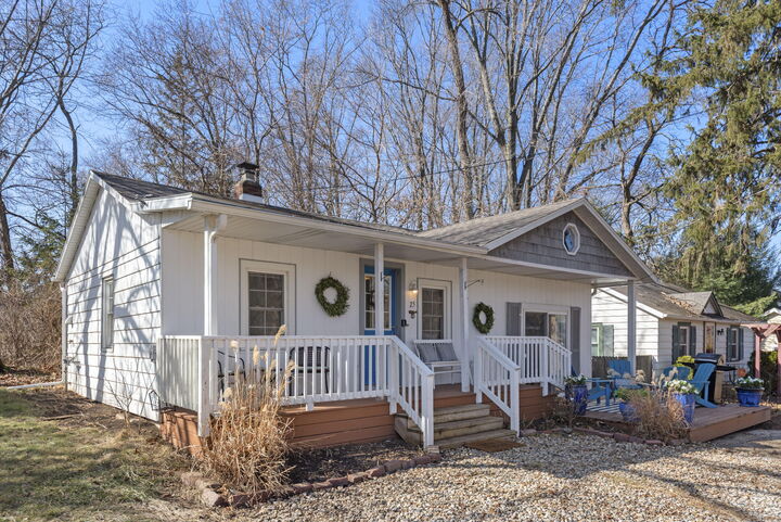 Property Photo:  25 Ramona Court  MI 49117 