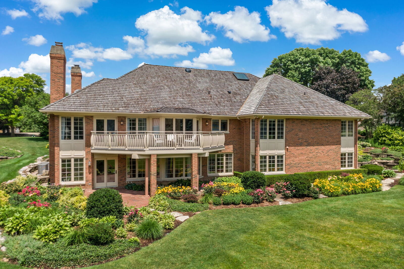 Property Photo:  2016 Midwest Club Parkway  IL 60523 