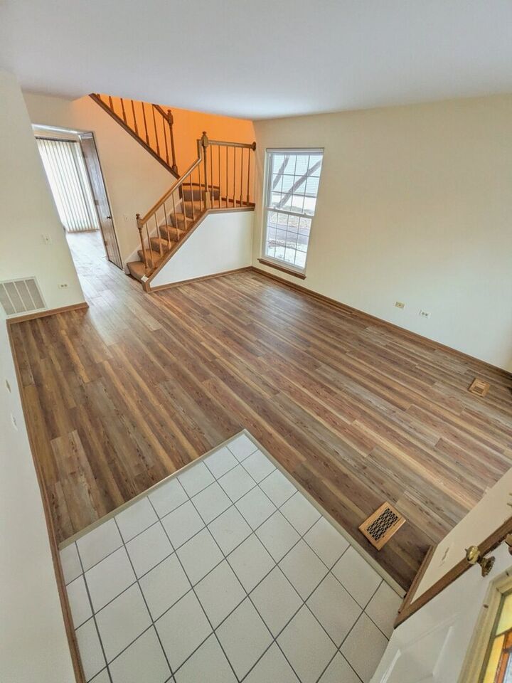 Property Photo:  28 N Oltendorf Road 28  IL 60107 