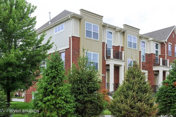 Property Photo: 1200 Danforth Court IL 60061