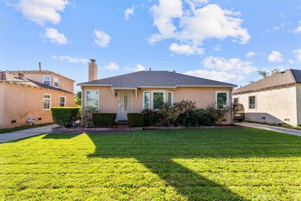 Property Photo: 3551 Hillcrest Drive CA 90016