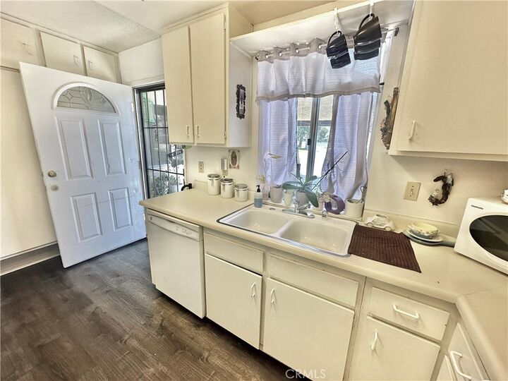 Property Photo:  1354 Bushy Tail Trail  CA 92583 