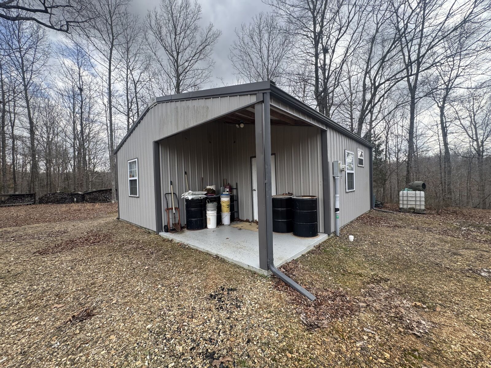 Property Photo:  323 Graham Rd  TN 37050 