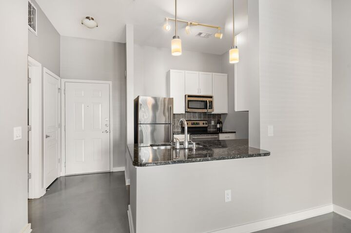 Property Photo:  3000 Vanderbilt Pl 122  TN 37212 