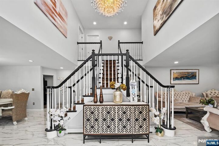 Property Photo:  201 Newark Pompton Turnpike  NJ 07470 