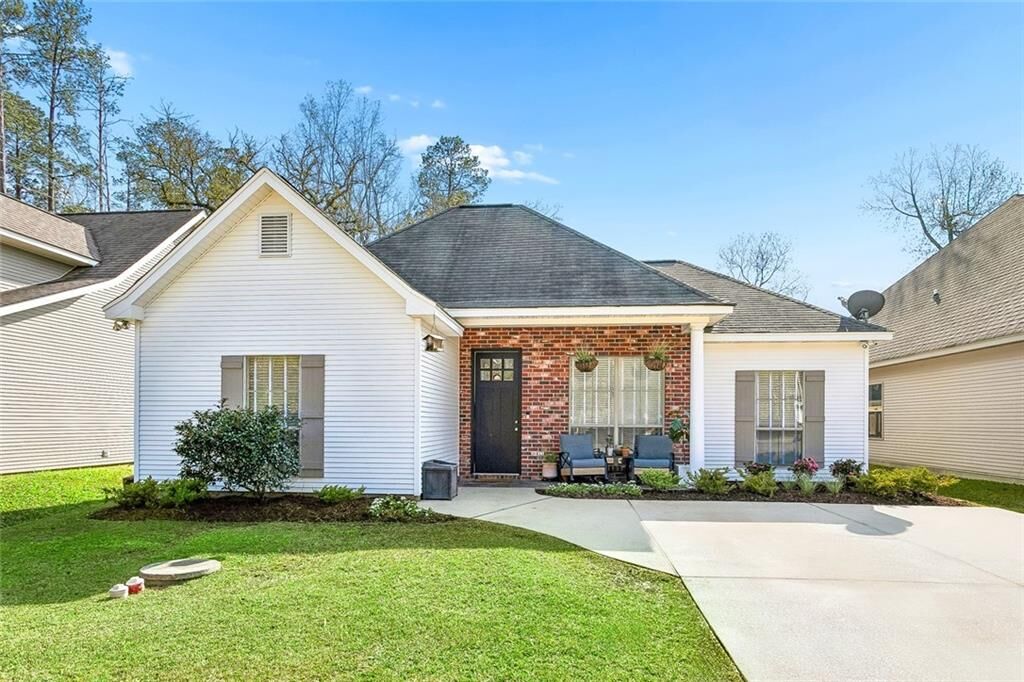 Property Photo: 820 Joans Street LA 70448