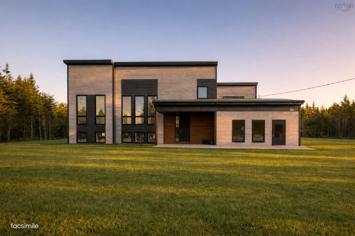 394 Canoe Crescent — photo 1