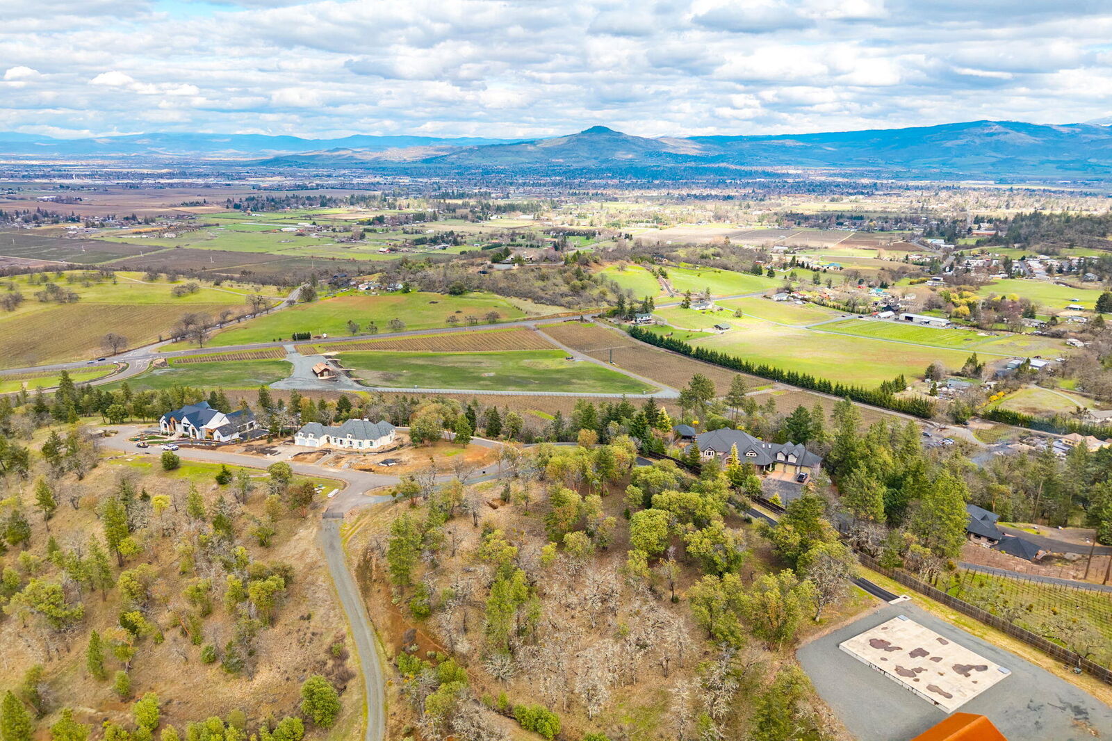 Property Photo: 45 Vineyard View Circle Lot 10 OR 97501