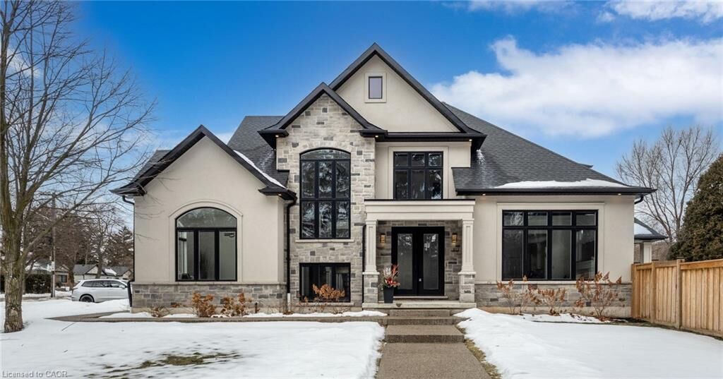 Property Photo: 817 King Road ON L7T 3K8