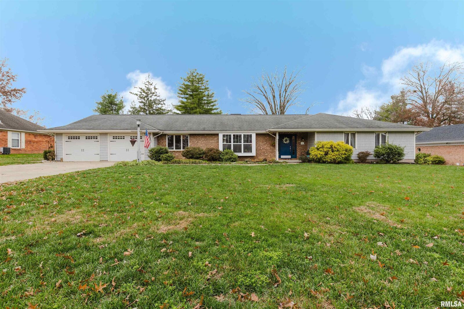 Property Photo:  1502 Nagel Drive  IL 62959 