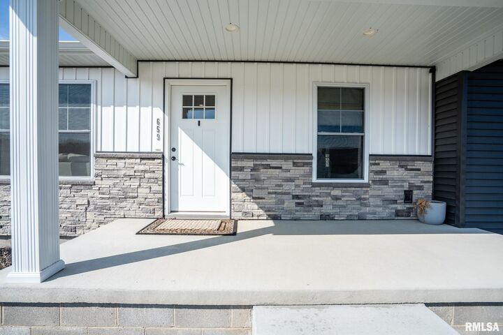 Property Photo:  659 Deadwood Drive  IL 62948 