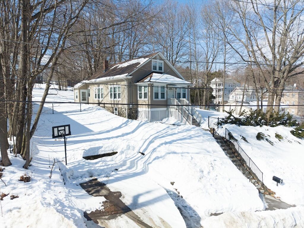 Property Photo:  4 Stockholm St  MA 01607 