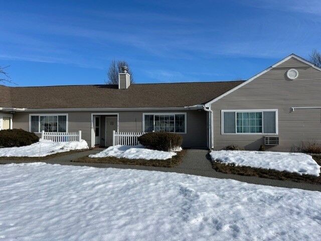 Property Photo: 1181 James St 1181 MA 01022