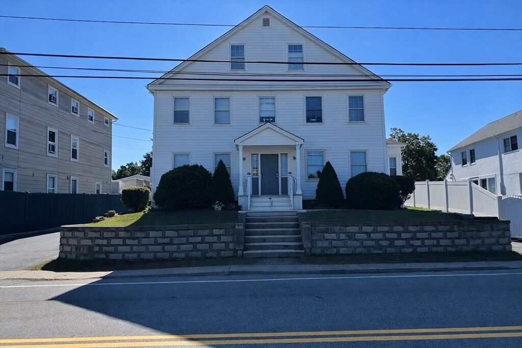 Property Photo:  61 Plain St 1R  MA 02780 