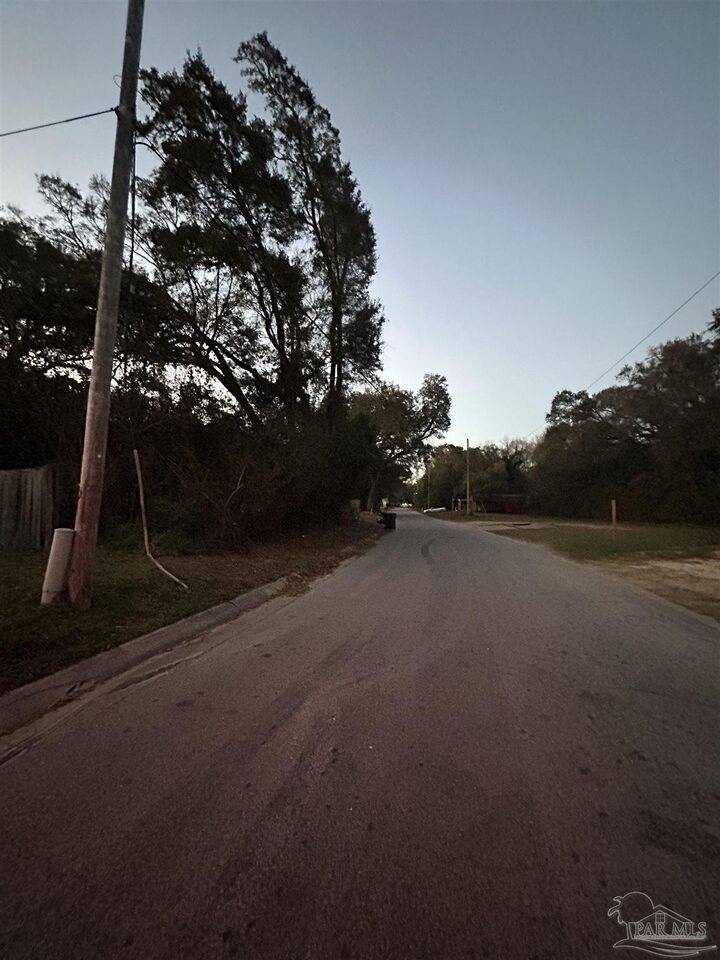 Property Photo:  8500 Vickie St  FL 32514 