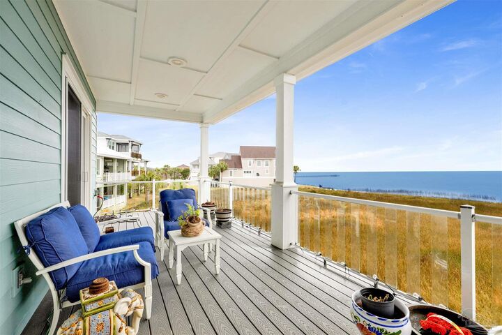 Property Photo: 1137 Sawgrass Dr FL 32563